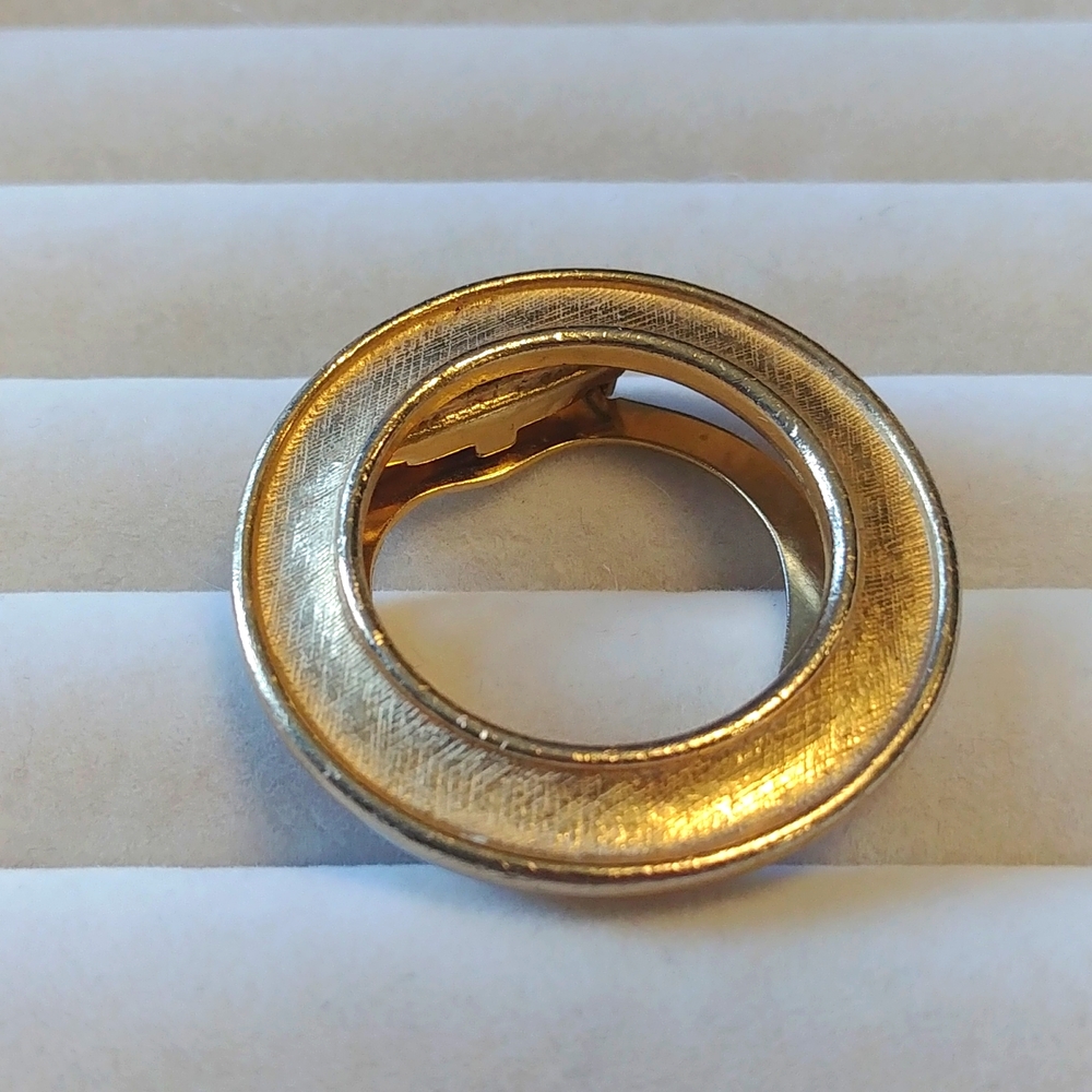 Vintage Scarf Clip Gold Toned